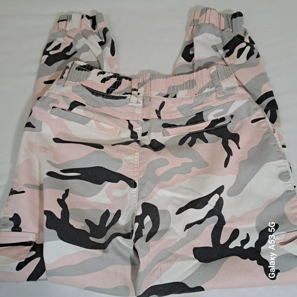 V.I.P. Pink, Black, Gray & White Pull On Cargo Jogger Pants Juniors Size 9